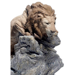 Lladro Lion Pouncing Figurine