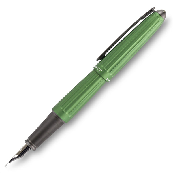 Load image into Gallery viewer, Diplomat Aero Green Fountain Pen
