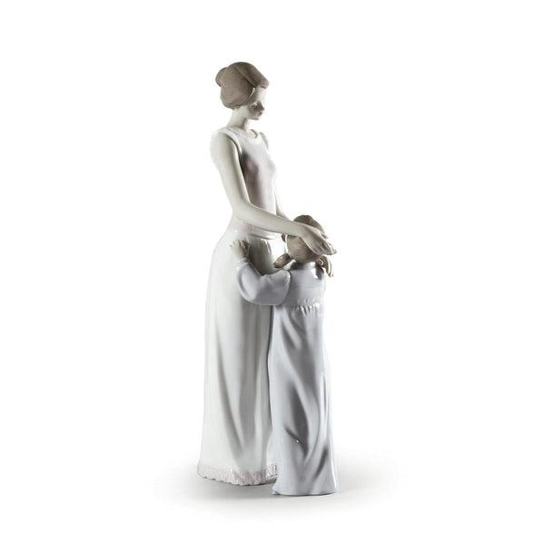 Load image into Gallery viewer, Lladro Someone to Look up to Mother Figurine
