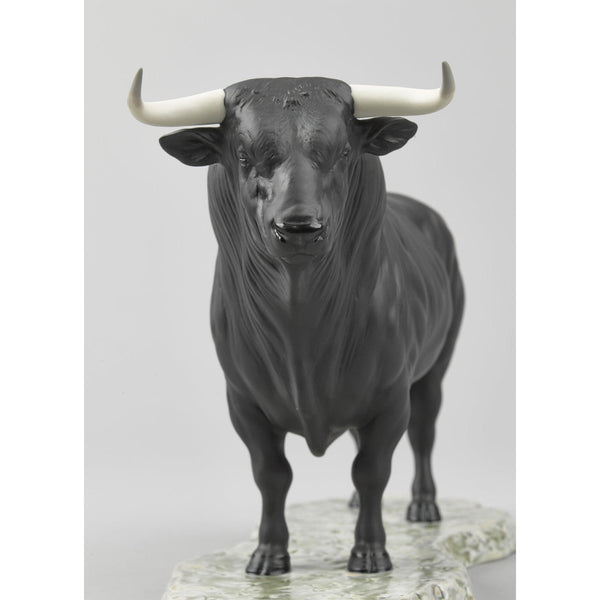 Load image into Gallery viewer, Lladro Spanish Bull Figurine
