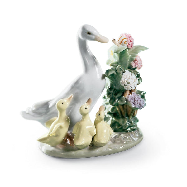 Load image into Gallery viewer, Lladro How Do You Do Duck Figurine
