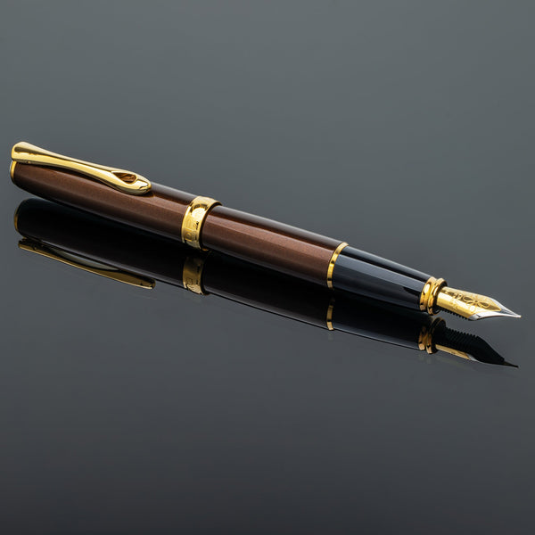 Load image into Gallery viewer, Diplomat Excellence A2 Marrakesh with Gold Trim Fountain Pen
