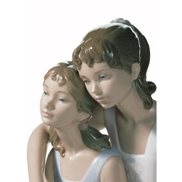 Load image into Gallery viewer, Lladro My Sister My Friend Figurine
