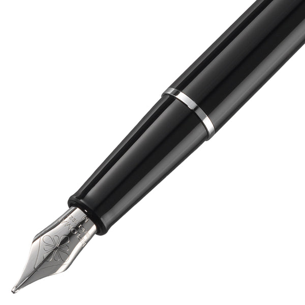 Load image into Gallery viewer, Diplomat Traveller Black Lacquer Fountain Pen

