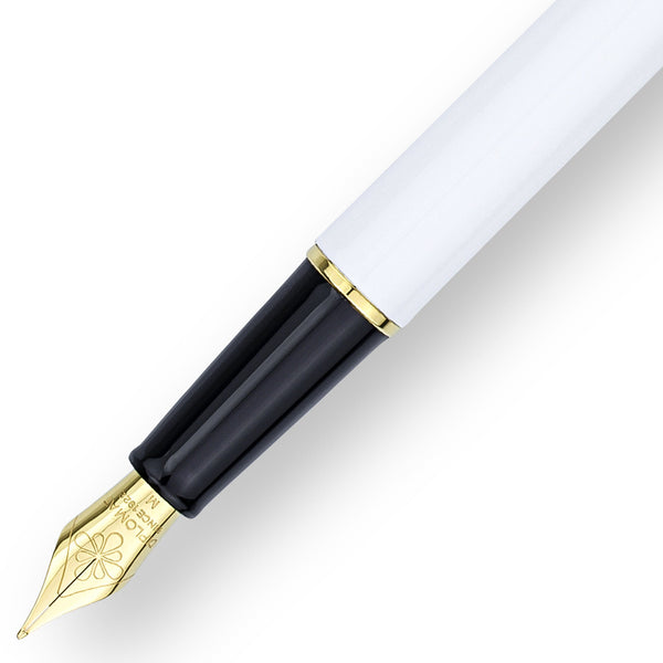 Load image into Gallery viewer, Diplomat Traveller Snowwhite Gold Fountain Pen
