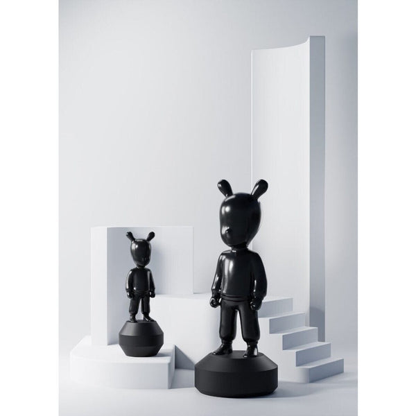 Load image into Gallery viewer, Lladro The Black Guest Figurine - Small
