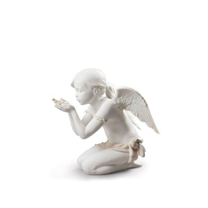 Lladro A Fantasy Breath Angel Figurine