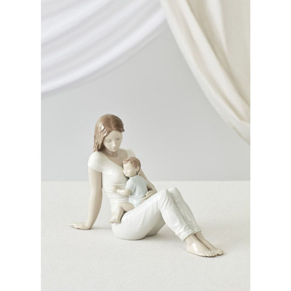 Load image into Gallery viewer, Lladro A Mother&#39;s Love Figurine Type 445
