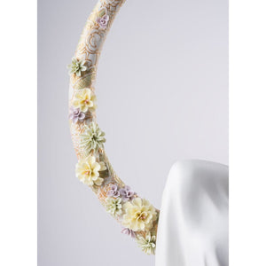 Lladro In Her Thoughts Woman Figurine