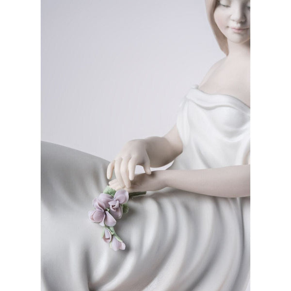 Load image into Gallery viewer, Lladro In Her Thoughts Woman Figurine
