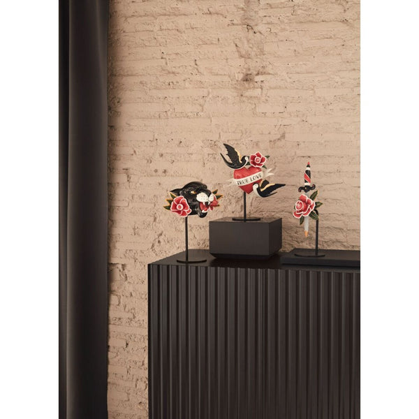 Load image into Gallery viewer, Lladro Dagger and Rose Sculpture
