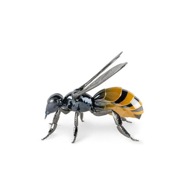 Load image into Gallery viewer, Lladro Bee Sculpture
