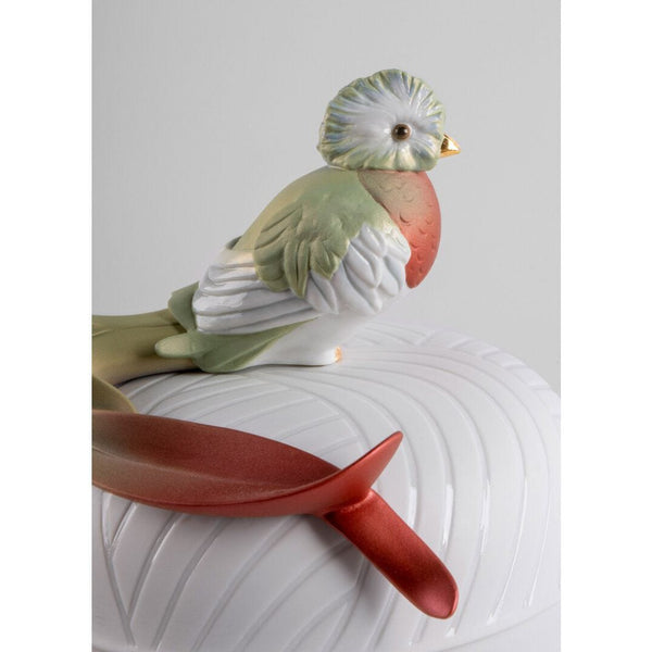 Load image into Gallery viewer, Lladro Quetzal box
