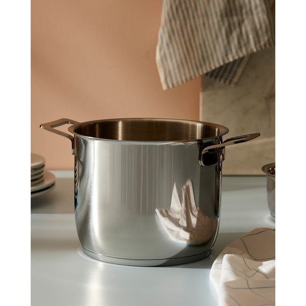 Load image into Gallery viewer, Alessi Pots &amp; Pans Stock Pot 20cm
