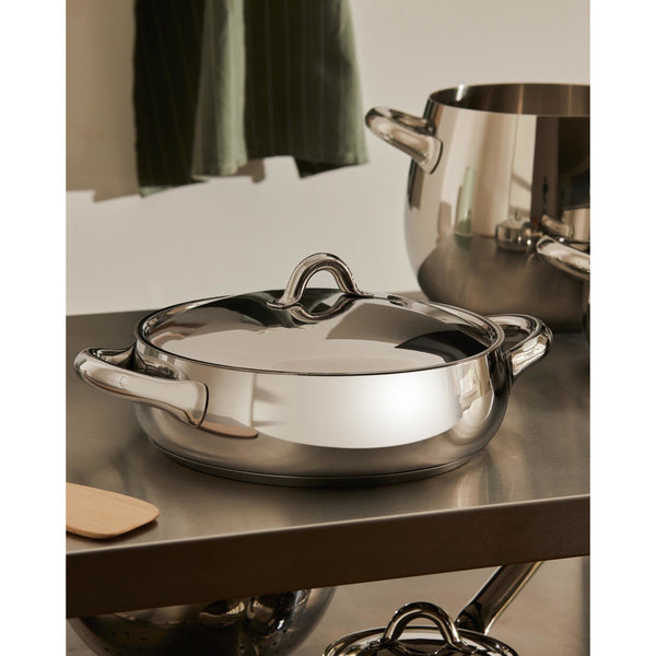Load image into Gallery viewer, Alessi Mami Low Casserole With Two Handles Cm 24 || 9½″

