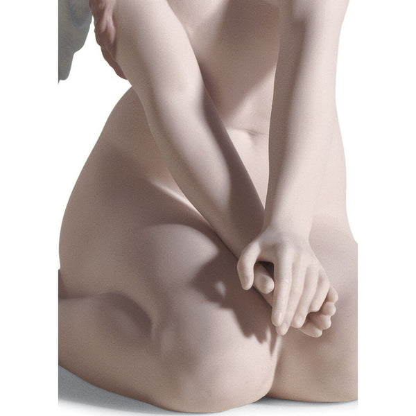 Load image into Gallery viewer, Lladro Beautiful Angel Figurine
