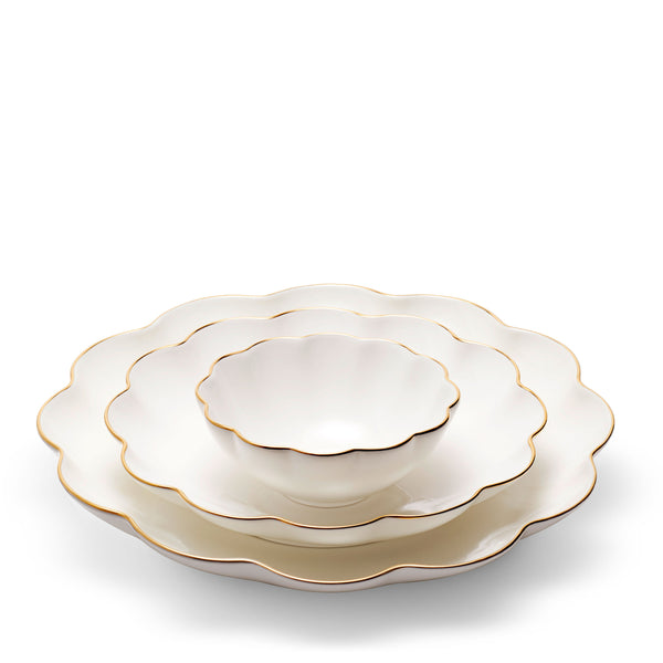 Load image into Gallery viewer, AERIN Scalloped Nesting Dish, Set of 3
