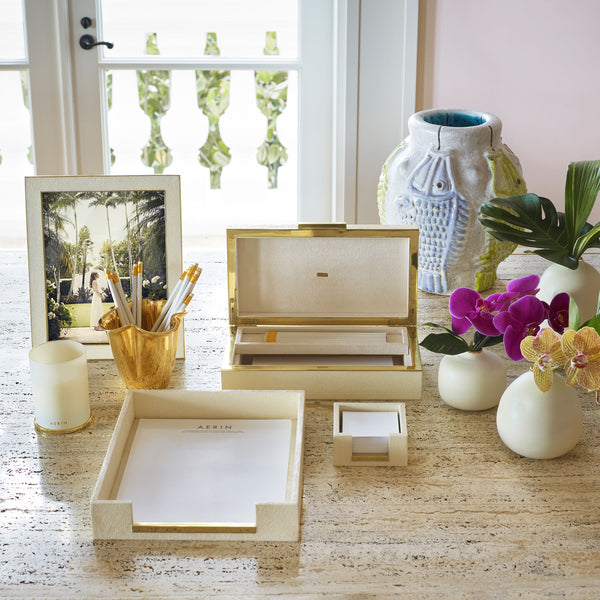 Load image into Gallery viewer, AERIN Shagreen Envelope Box - Cream
