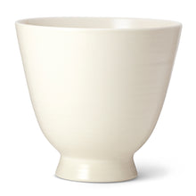 Load image into Gallery viewer, AERIN Allette Medium Serving Bowl