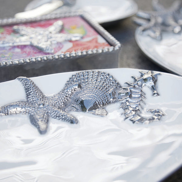 Load image into Gallery viewer, Mariposa White Oval Sea Server
