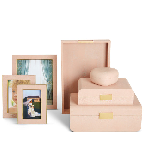 Load image into Gallery viewer, AERIN Shagreen Heart Box - Blush
