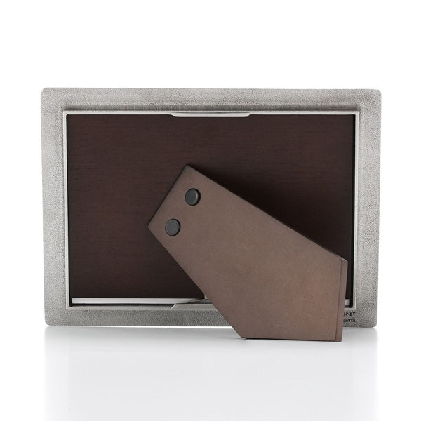 Load image into Gallery viewer, Royal Selangor Mickey Through The Ages Photoframe 4R
