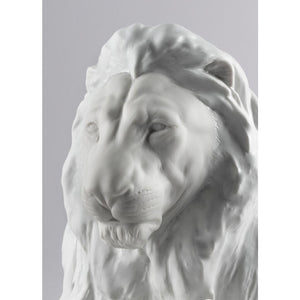 Lladro Lion with Cub Figurine