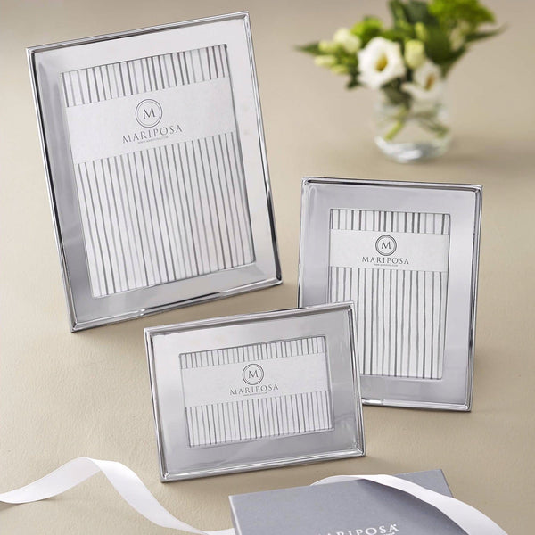 Load image into Gallery viewer, Mariposa Signature 8x10 Frame
