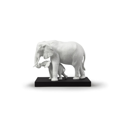 Lladro Leading The Way Elephants White Sculpture