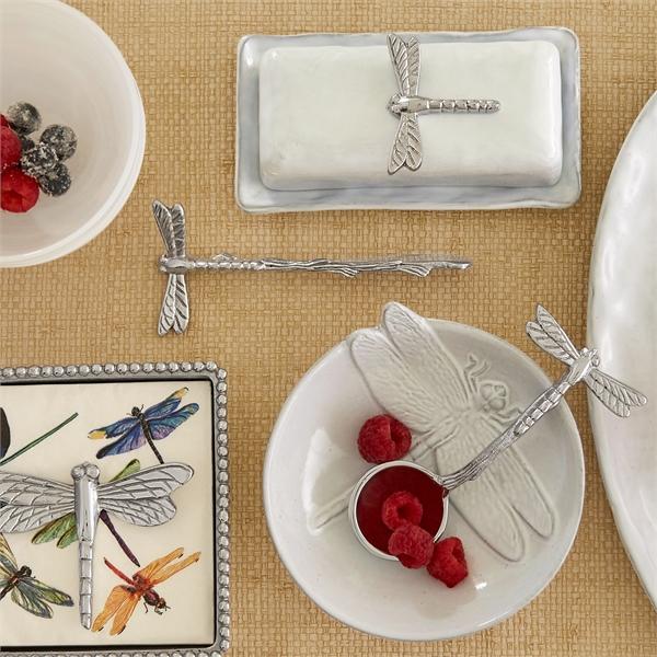 Load image into Gallery viewer, Mariposa Dragonfly Beaded Napkin Box
