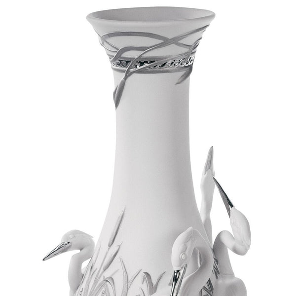 Load image into Gallery viewer, Lladro Herons&#39; Realm Vase - Silver Lustre

