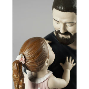 Lladro In Daddy's Arms Figurine
