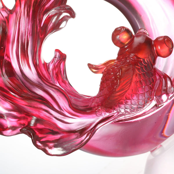Load image into Gallery viewer, Liuli Crystal Sculpture, Goldfish, In Fulfillment

