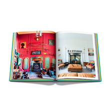 Load image into Gallery viewer, Chic Stays - Assouline Books