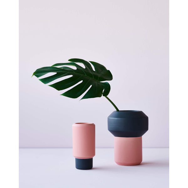 Load image into Gallery viewer, Lucie Kaas Fumario - Small Vase, Pink/Dark Grey
