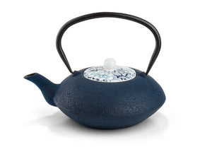 Bredemeijer 40 fl oz Cast Iron Teapot with porcelain lid