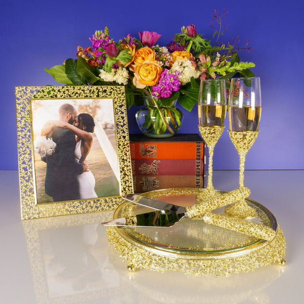 Load image into Gallery viewer, Olivia Riegel Gold Isadora 5&quot; x 7&quot; Frame
