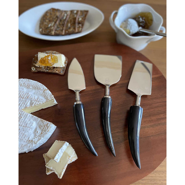 Load image into Gallery viewer, Mary Jurek Design Orion Cheese Set with Buffalo Horn
