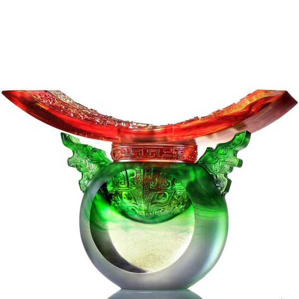 Load image into Gallery viewer, Liuli LIULI Crystal Art Ding Vessel | Ding of Mutual Respect
