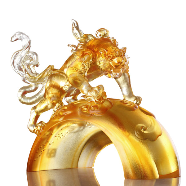 Load image into Gallery viewer, Liuli LIULI Crystal Art, Mythical Creature, Divine Tiger - Might

