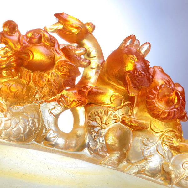 Load image into Gallery viewer, Liuli Crystal Animal, Chinese Zodiac, Indomitable Hearts

