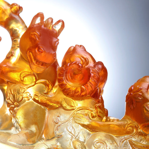 Load image into Gallery viewer, Liuli Crystal Animal, Chinese Zodiac, Indomitable Hearts
