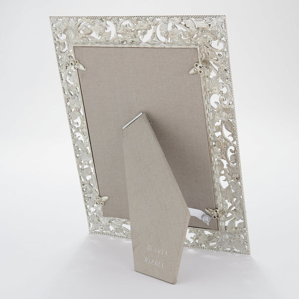 Load image into Gallery viewer, Olivia Riegel Silver Flora 5&quot; x 7&quot; Frame
