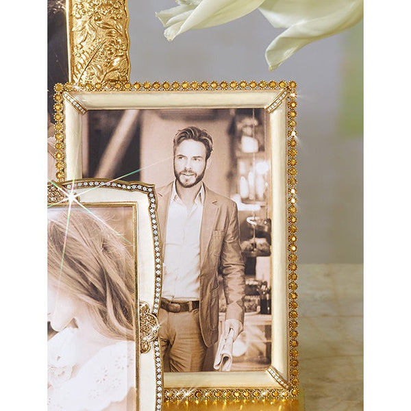 Load image into Gallery viewer, Jay Strongwater Lorraine Stone Edge 4&quot; x 6&quot; Frame - Gold
