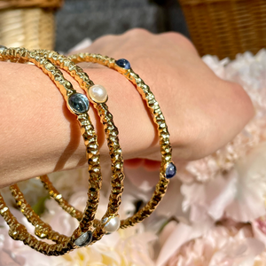 Halcyon Days - Cabochon  - Forget Me Not Blue Jewel - Gold  - Torque Bangle