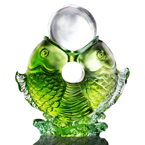Load image into Gallery viewer, Liuli Crystal Fish, Feng Shui, As The Good World Turns-Twin Fish Turning of Ruyi
