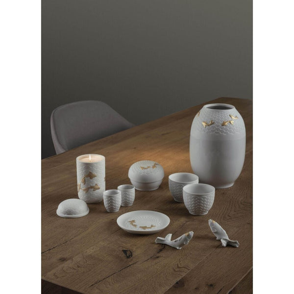 Load image into Gallery viewer, Lladro Koi Plate - Golden Luster
