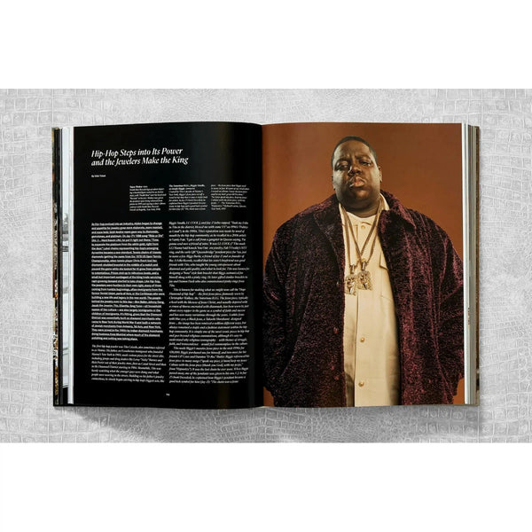Load image into Gallery viewer, Ice Cold. A Hip-Hop Jewelry History - Taschen Books

