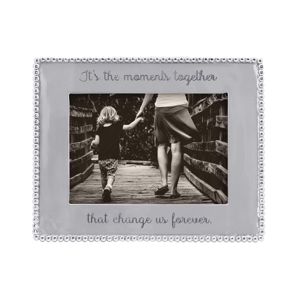 Load image into Gallery viewer, Mariposa Beaded 4x6 Engravable Frame
