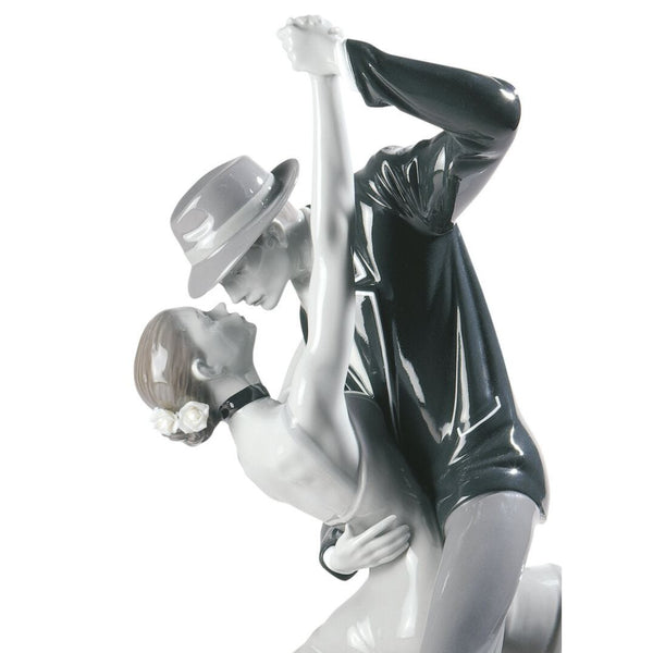 Load image into Gallery viewer, Lladro Passionate Tango Couple Figurine - Limited Edition
